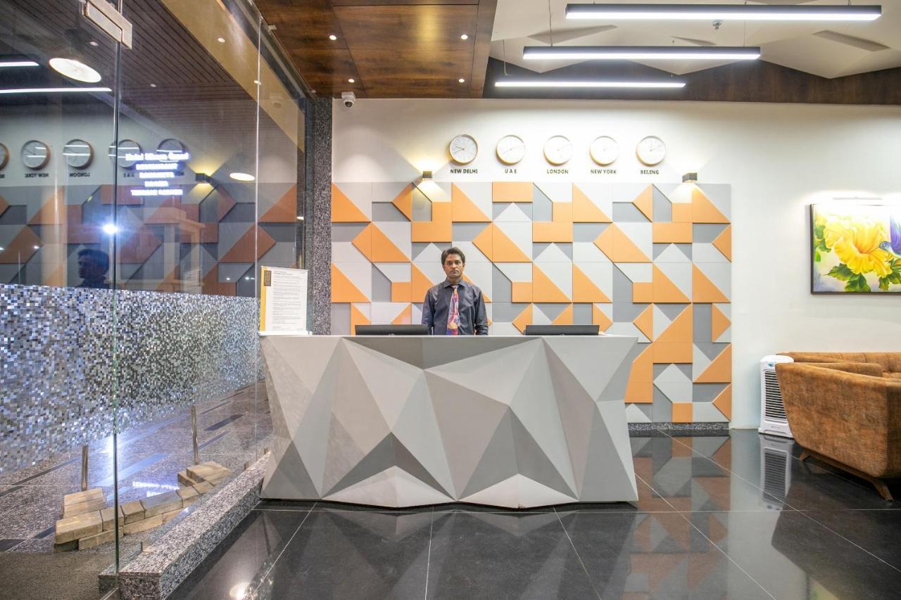 Hotel Silvera Grand Amhedabad Dış mekan fotoğraf