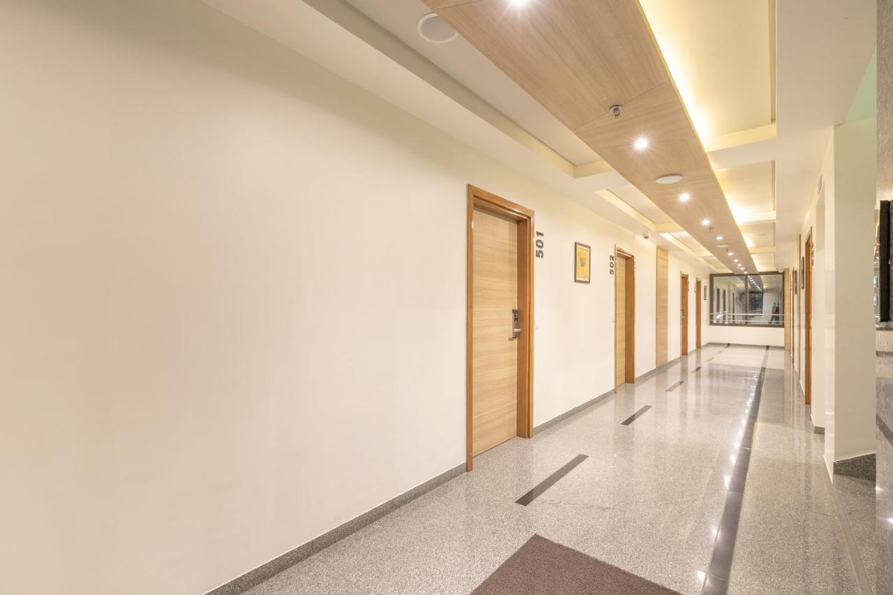 Hotel Silvera Grand Amhedabad Dış mekan fotoğraf